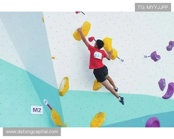 广州攀岩队与重庆攀岩队赛后复盘分析灵活性表现与战术对比